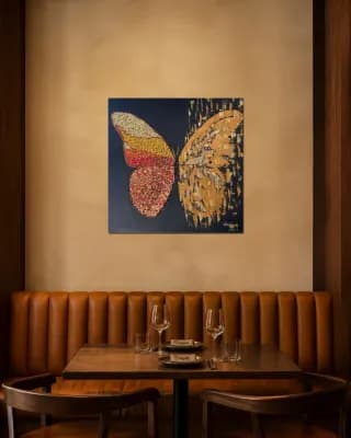 BUTTERFLY MATRIX ELEGANCE shown in Restaurant
