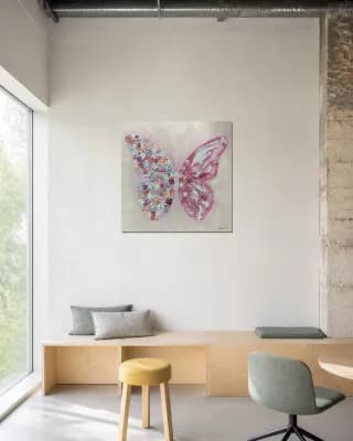 BUTTERFLY MATRIX SPRING shown in Creative Office