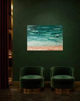 MAIAMI shown in Hotel Lounge