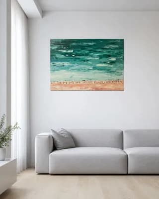 MAIAMI shown in Minimalist Living Room